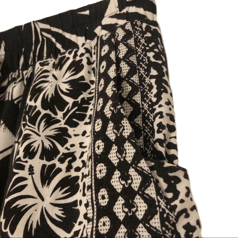 Full Tilt Boho Leaf Print Floaty HighWaist Shorts - Picture 4 of 6